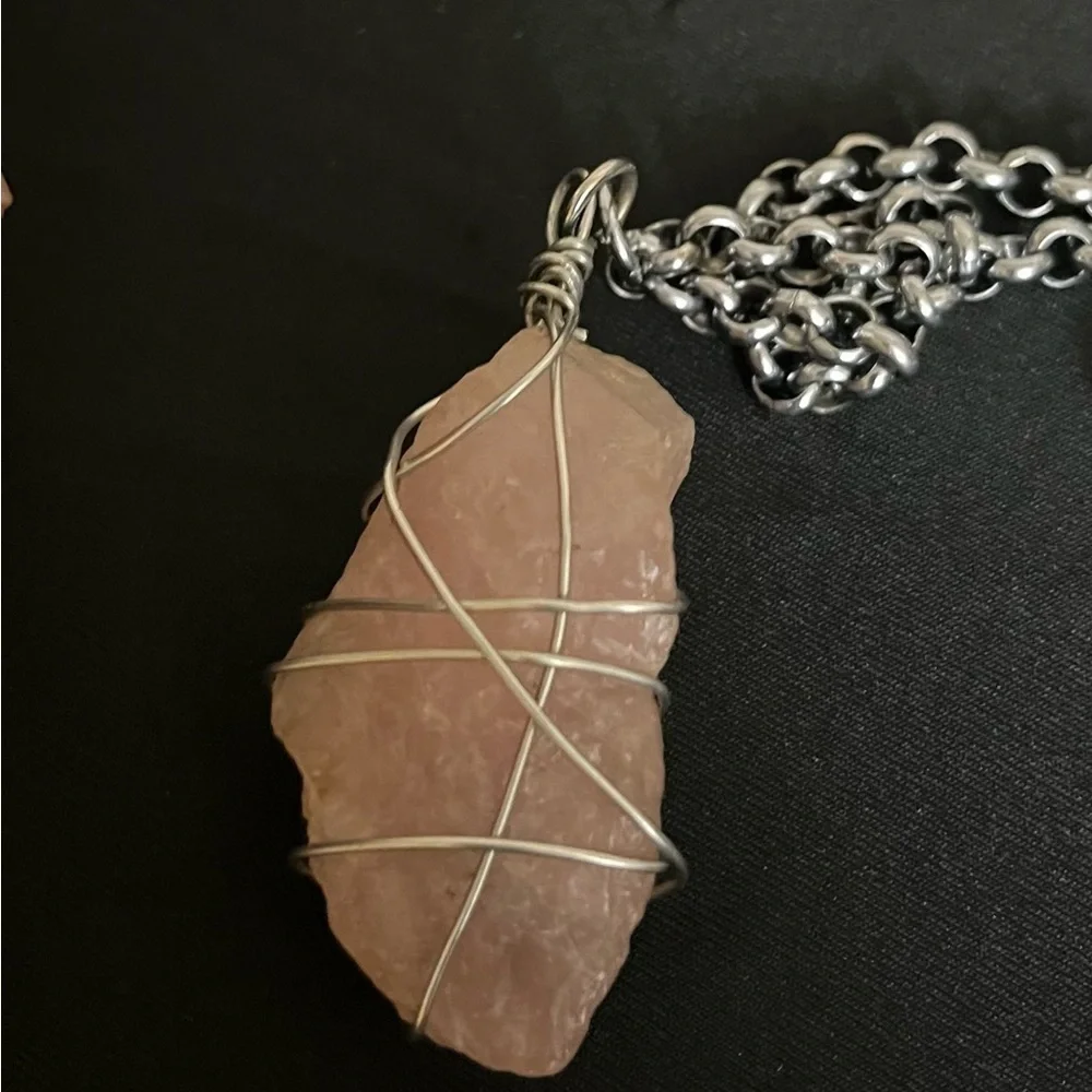 Michelle Stylez11 rose quartz